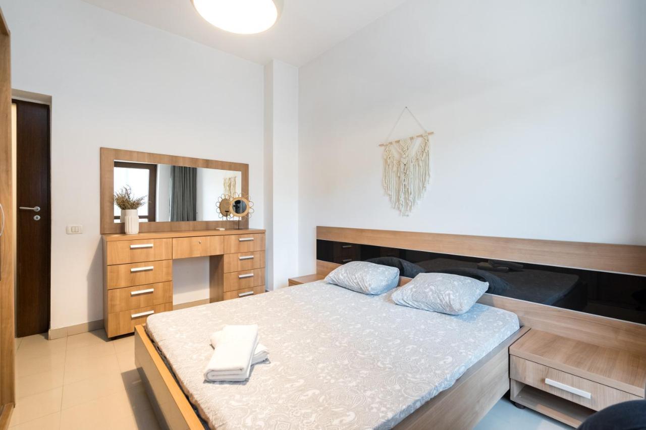 Modern & Spacious Apartment - Prime Location Near Bucharest'S Old Town Exterior foto